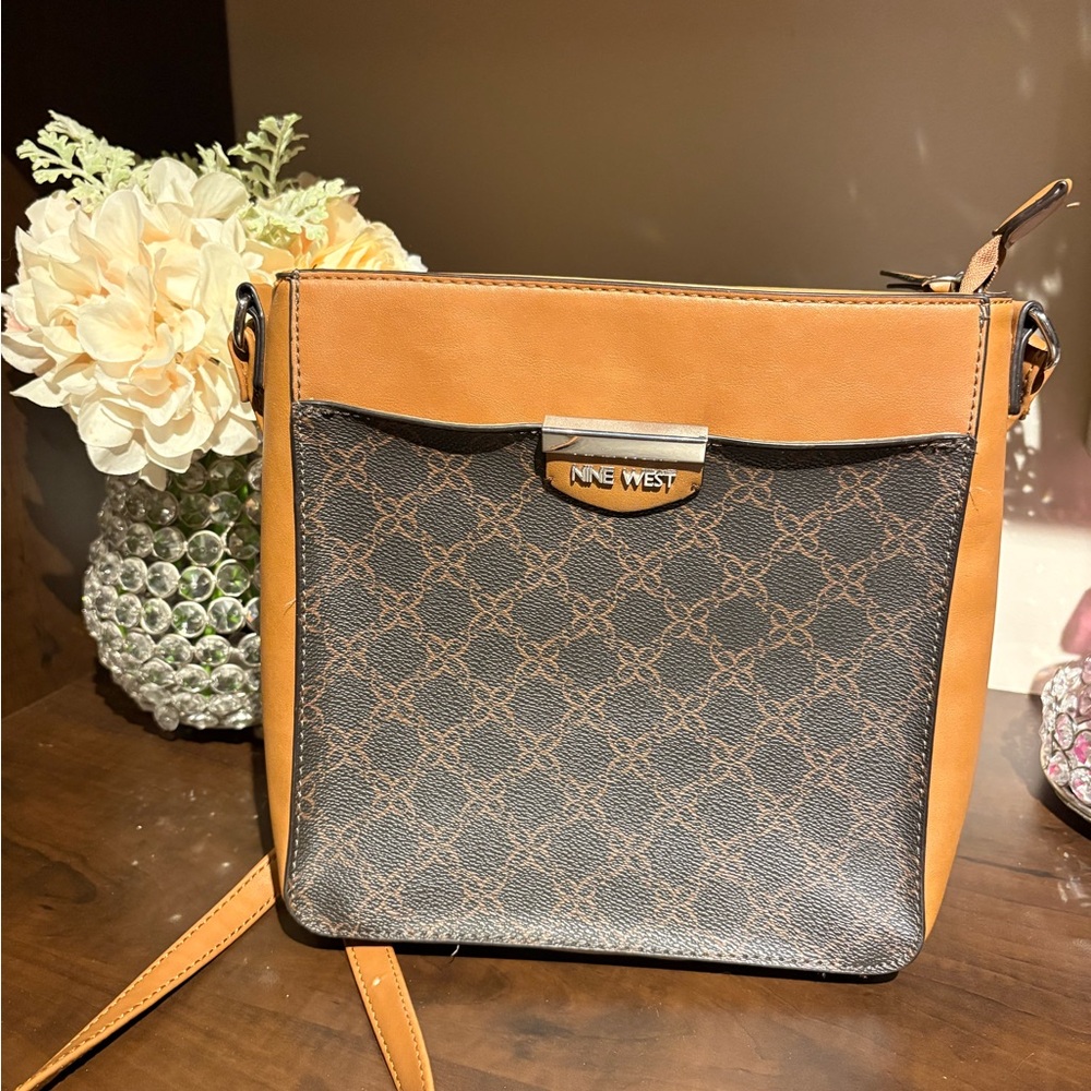 Nine West crossbody